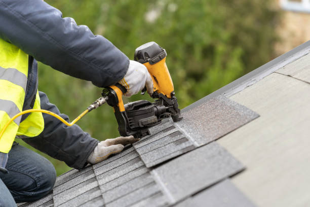 Best Roof Maintenance and Cleaning  in Cedarburg, WI